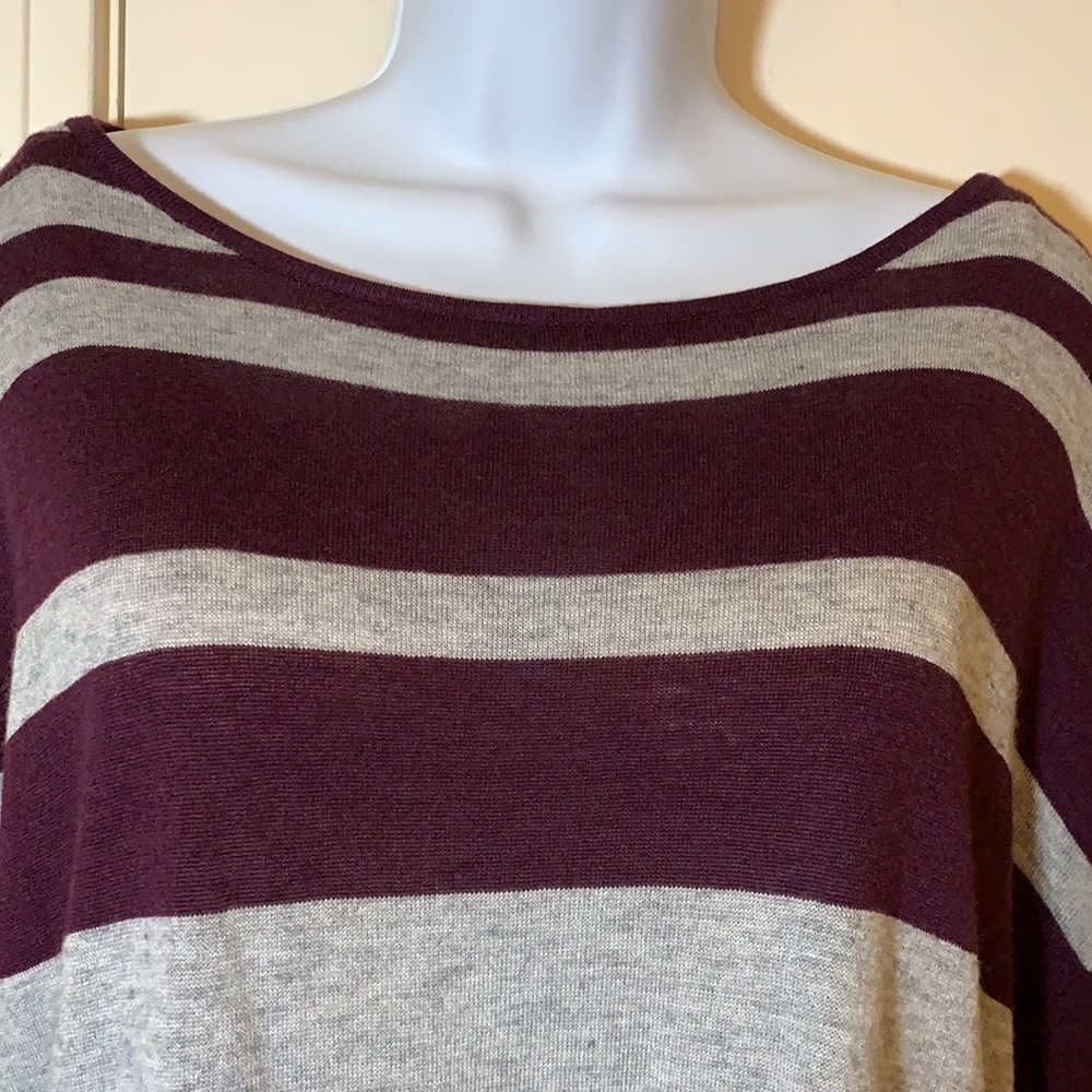 Tommy Bahama Striped Top - Picture 2 of 9
